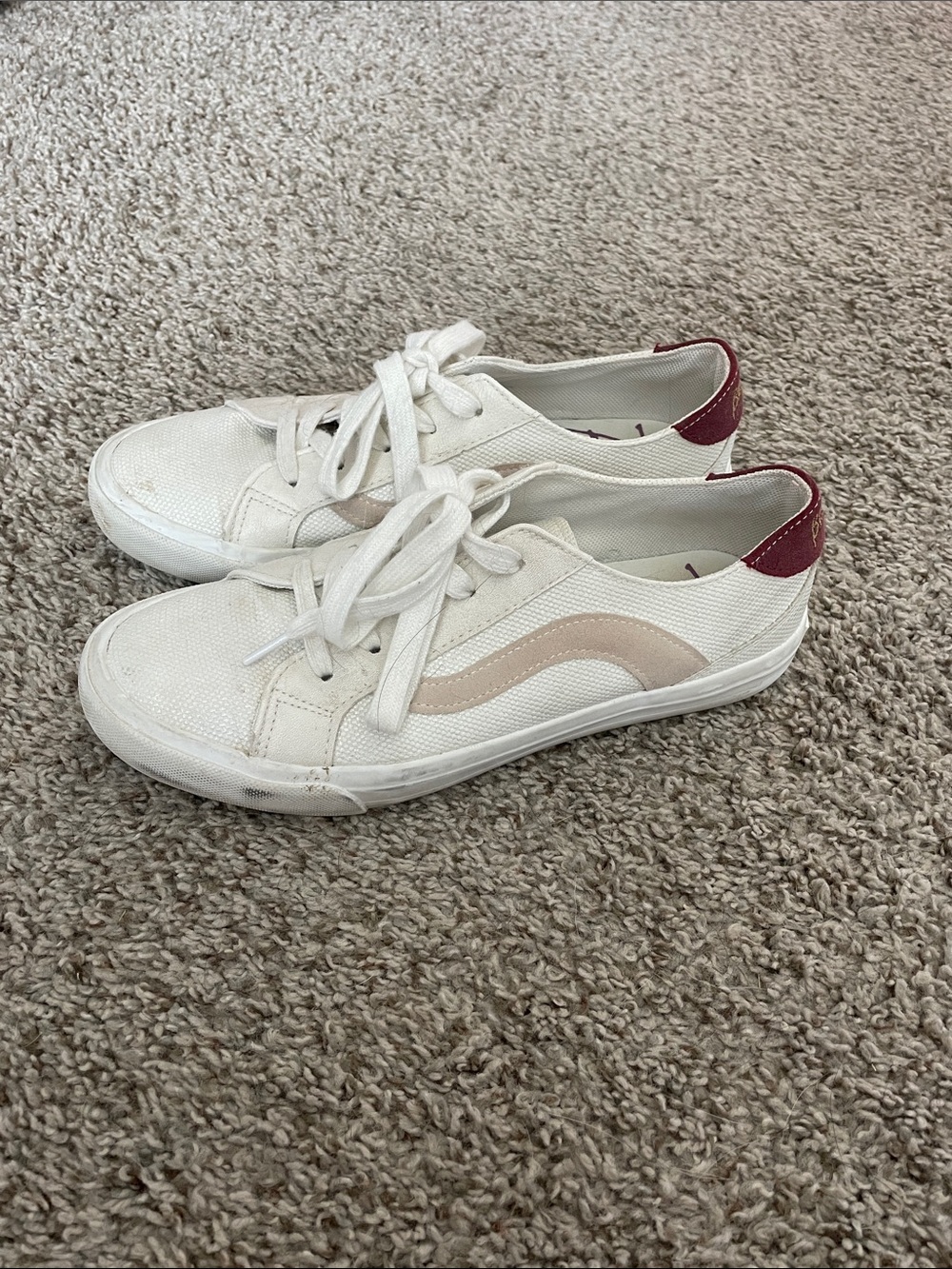 Blowfish White Canvas Low-Top Sneakers with Pink Accent and Burgundy Heel